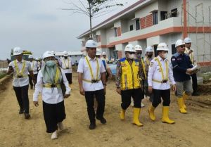 Gubernur Pantau Sekolah Rakyat di Tanjab Timur, Sekolah Modern Terpadu Progres 70 Persen