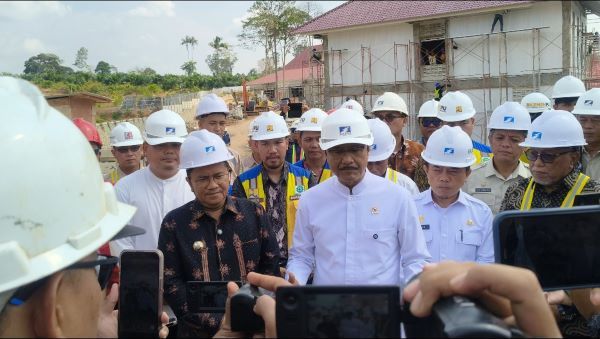 Cek Progres Proyek Sekolah Rakyat, Mensos dan Gubernur Kawal Pembangunan Tepat Waktu